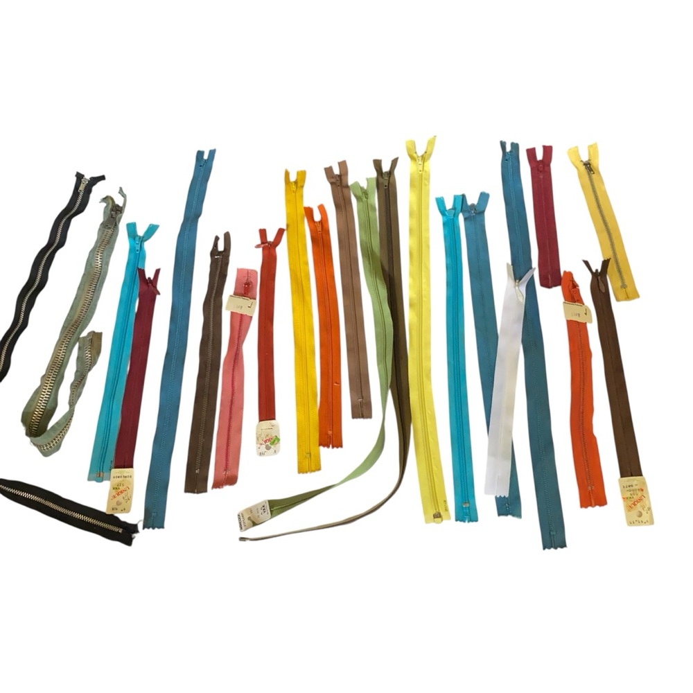 Lot of 26 vintage zippers - 24 new, 2 usesd Emar USA Metal & Talon Brass, Serval